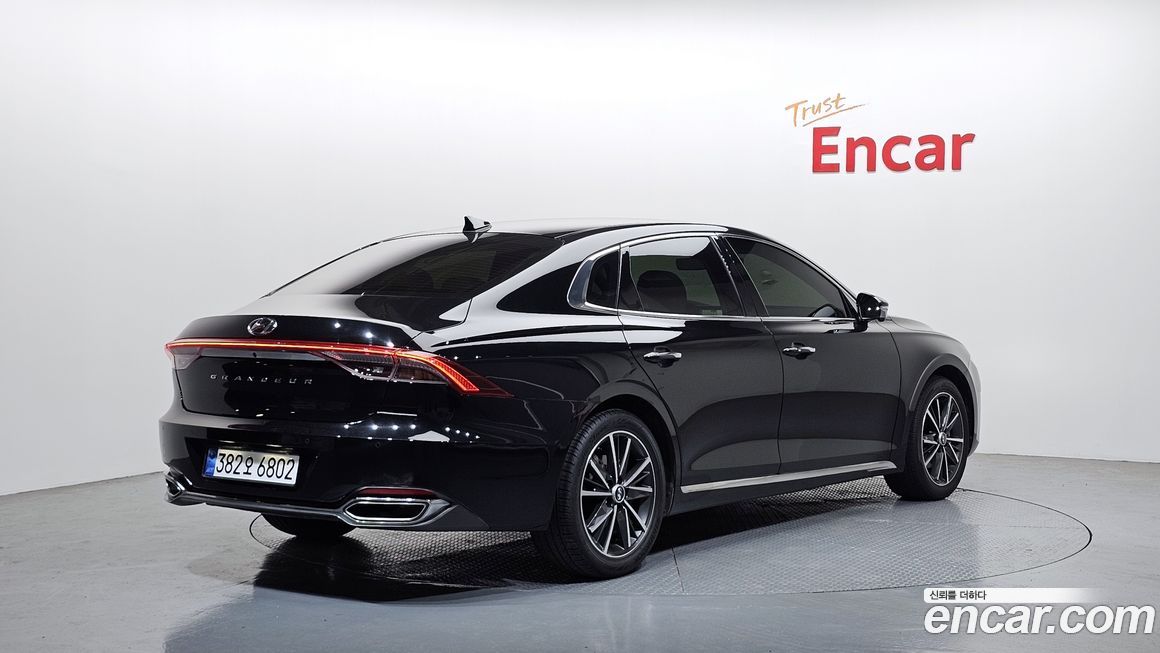 Hyundai Grandeur 2022