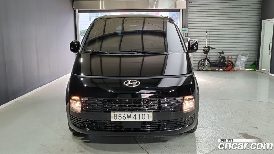 Hyundai Staria 2024