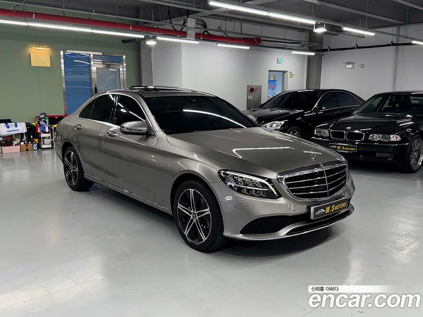 Mercedes-Benz C-Class 2019