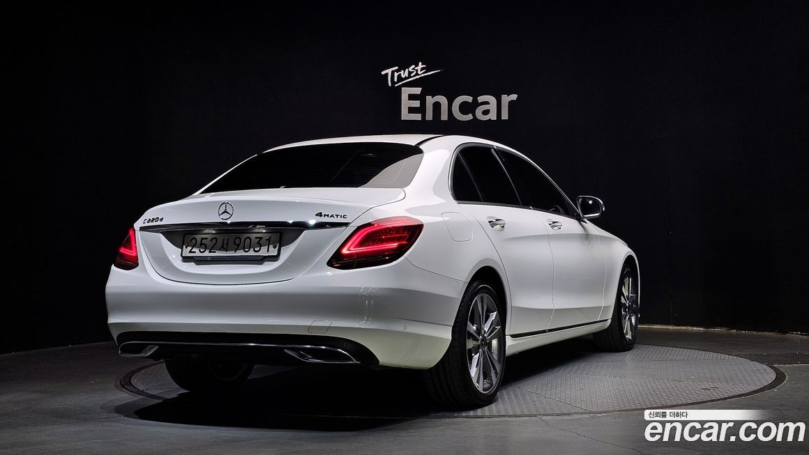 Mercedes-Benz C-Class 2020