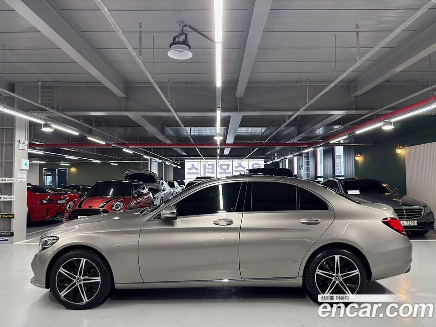 Mercedes-Benz C-Class 2019