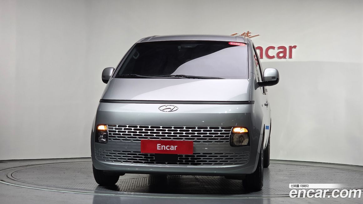 Hyundai Staria 2022
