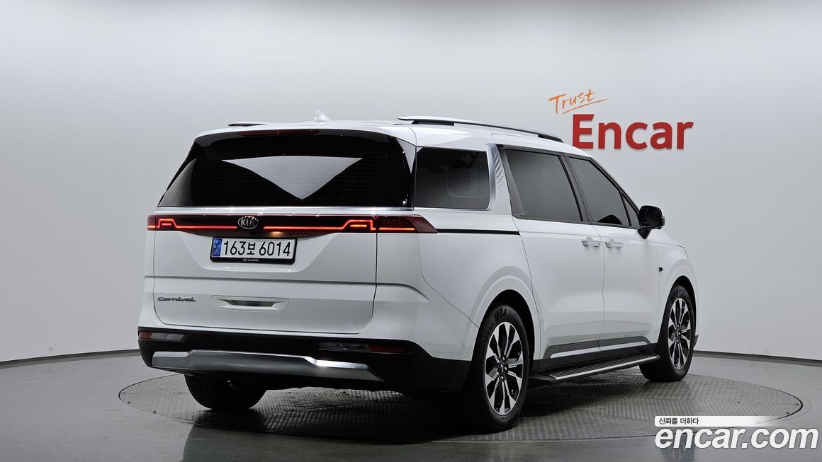 Kia Canival 2021
