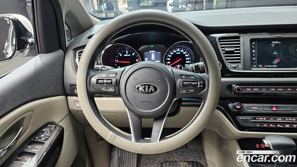 Kia Canival 2019