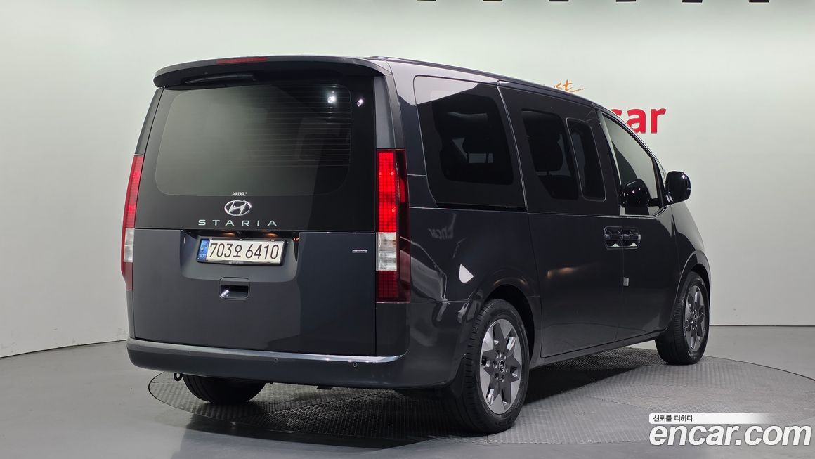Hyundai Staria 2022