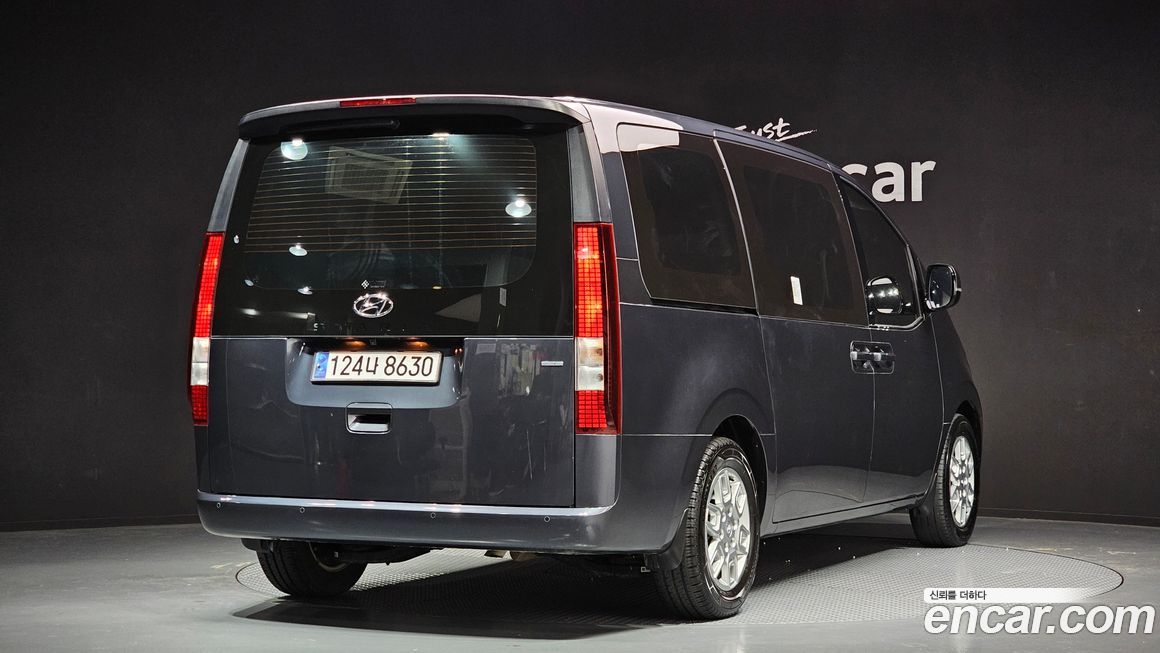 Hyundai Staria 2023
