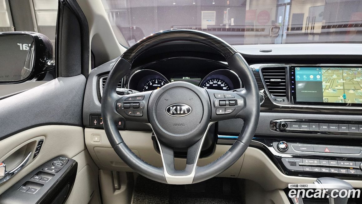Kia Canival 2019