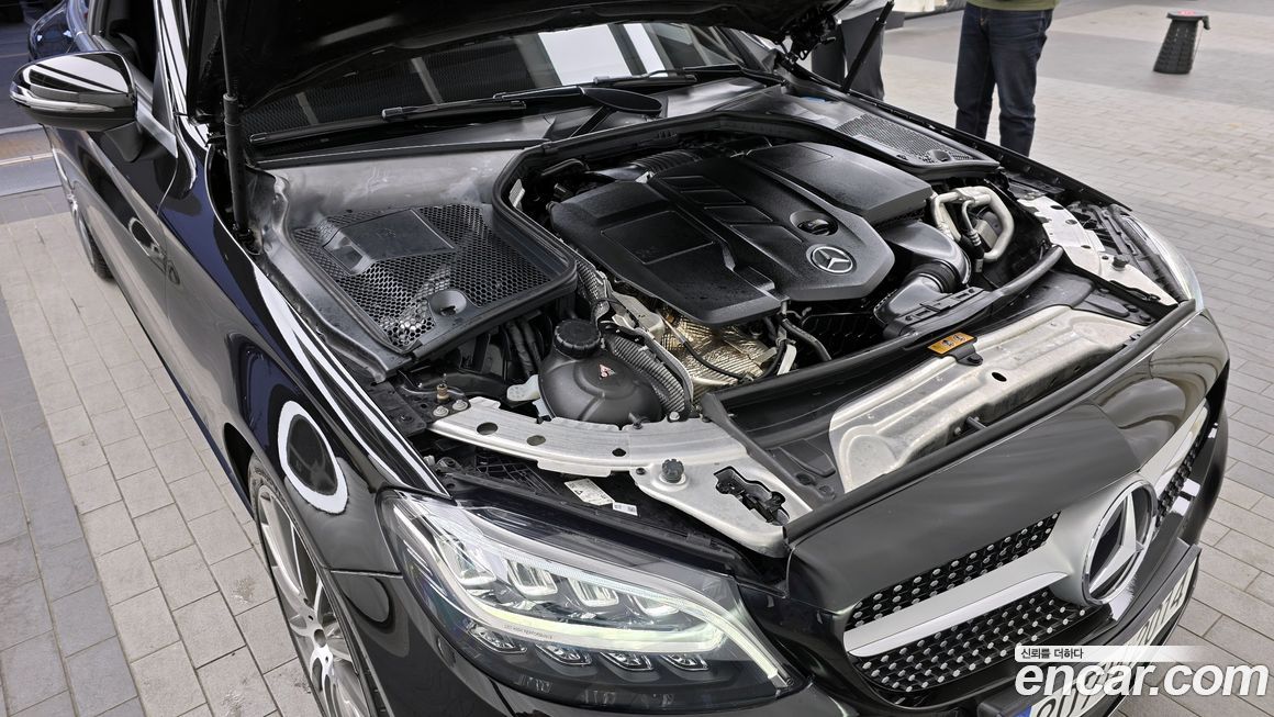 Mercedes-Benz C-Class 2019