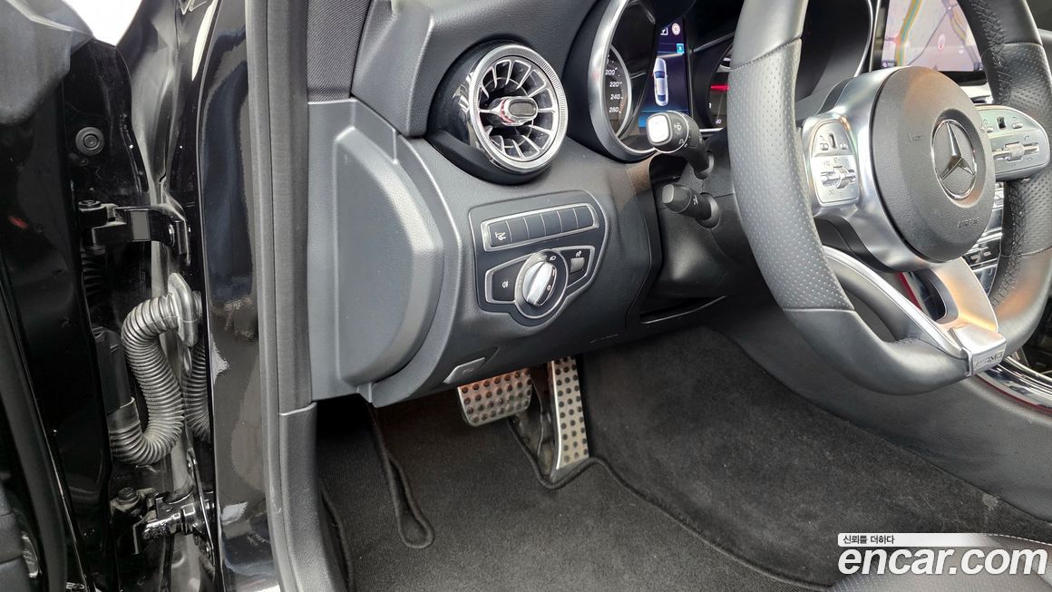 Mercedes-Benz C-Class 2019