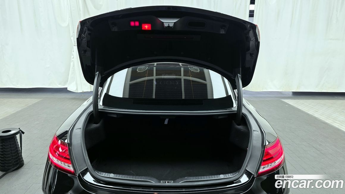 Mercedes-Benz C-Class 2019