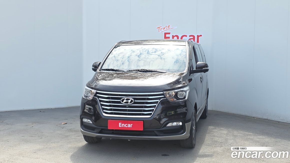 Hyundai Starex 2019
