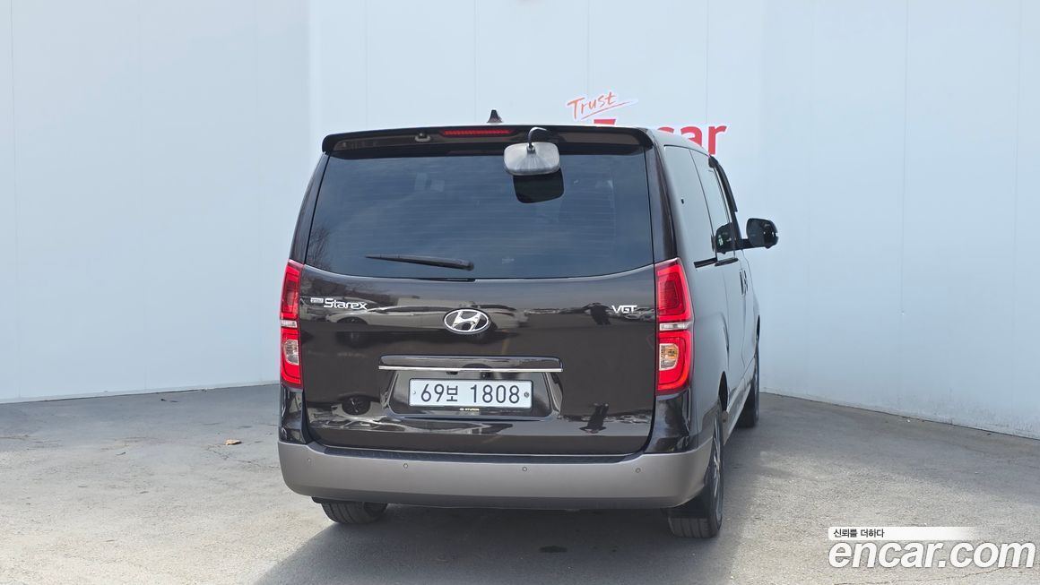 Hyundai Starex 2019