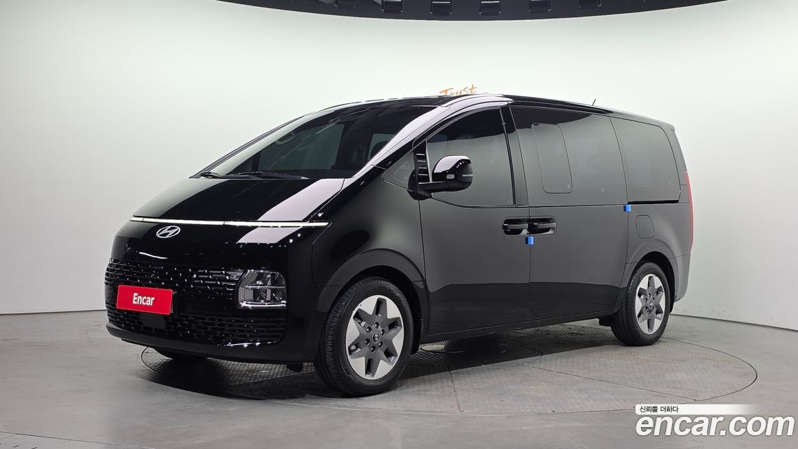 Hyundai Staria 2025