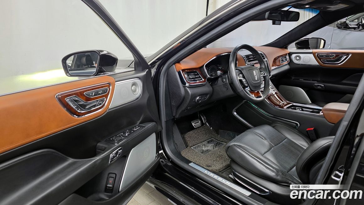 Lincoln Continental 2019