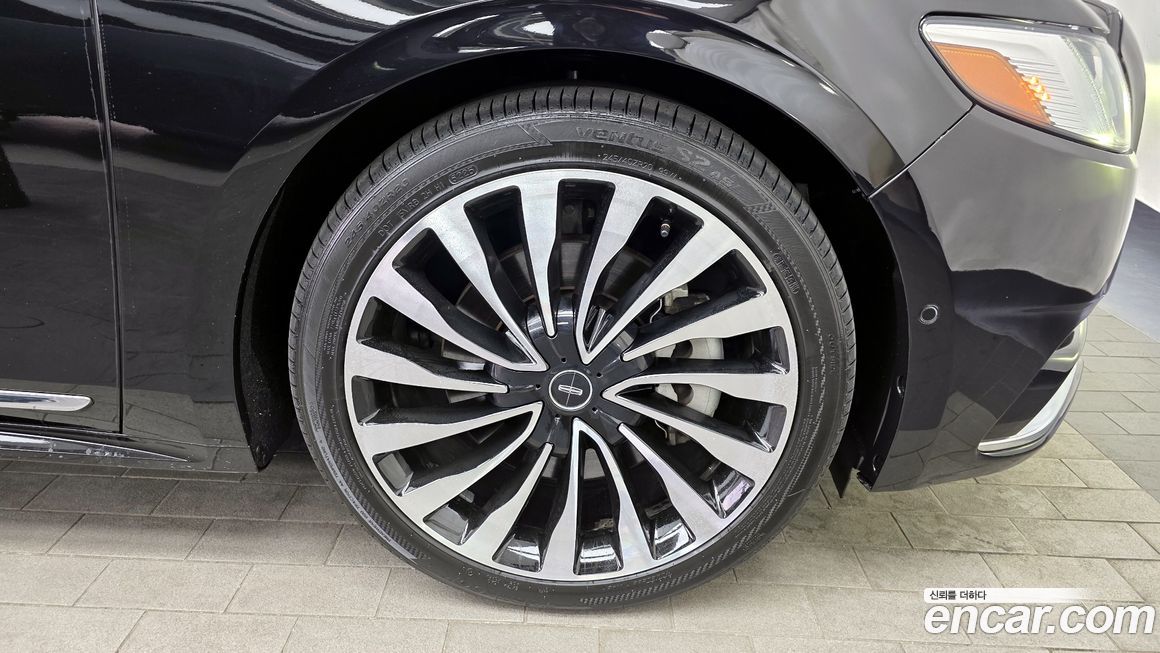 Lincoln Continental 2019