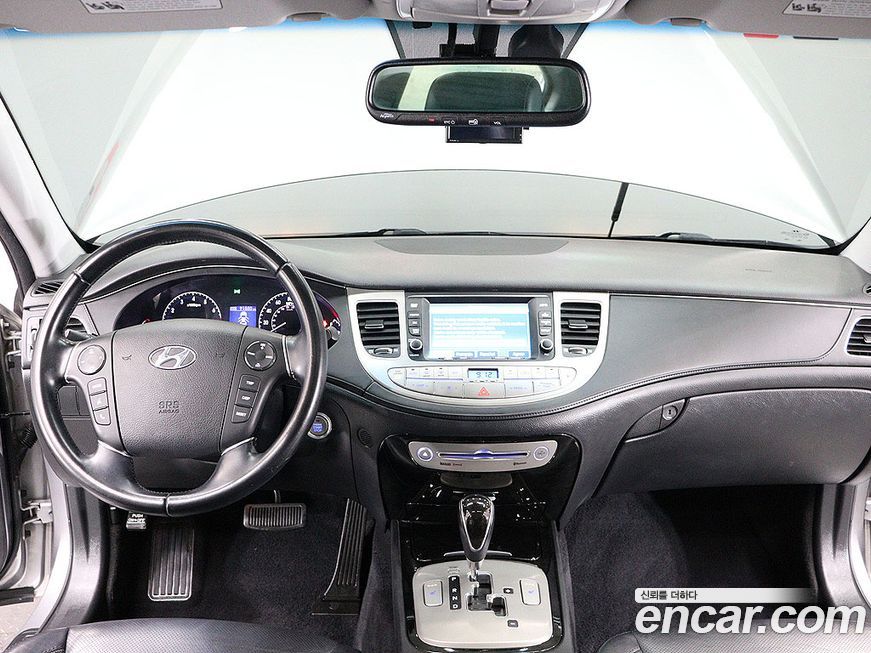 Hyundai Genesis 2013