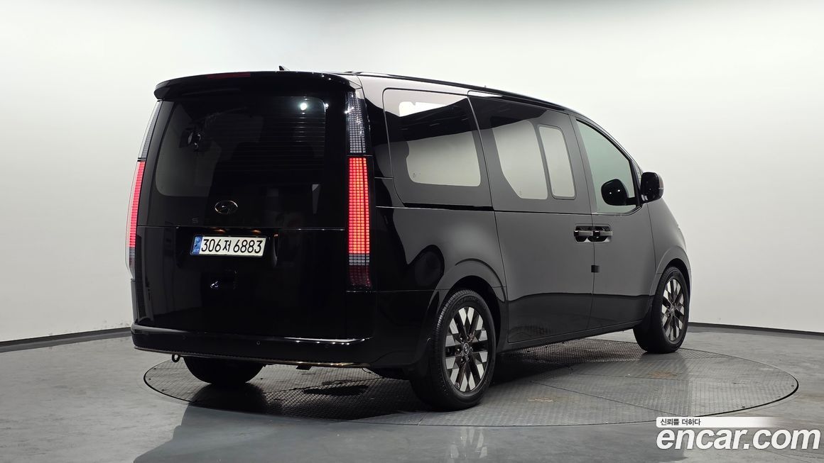 Hyundai Staria 2023