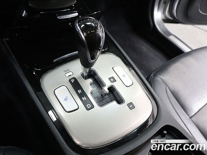 Hyundai Genesis 2013