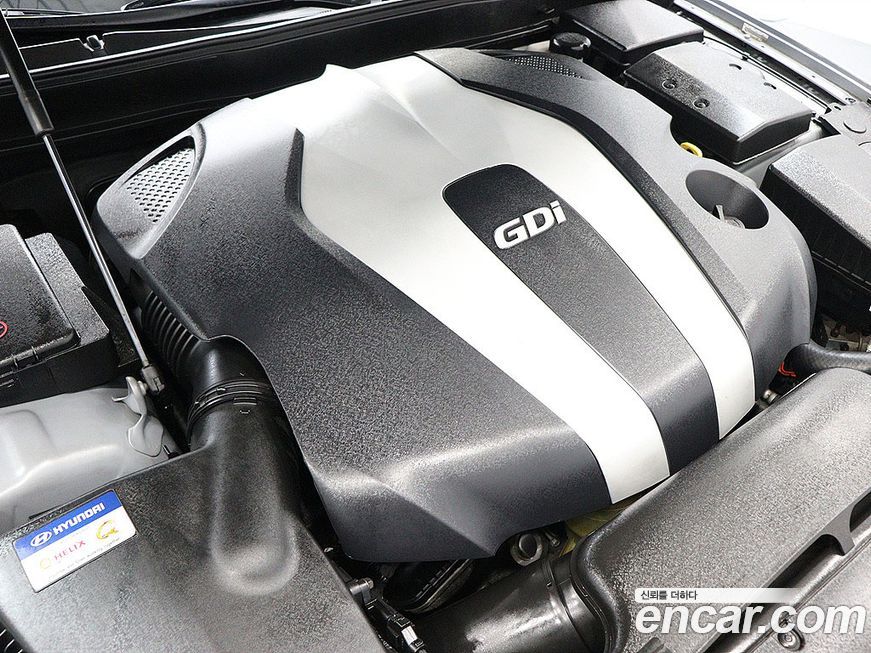 Hyundai Genesis 2013