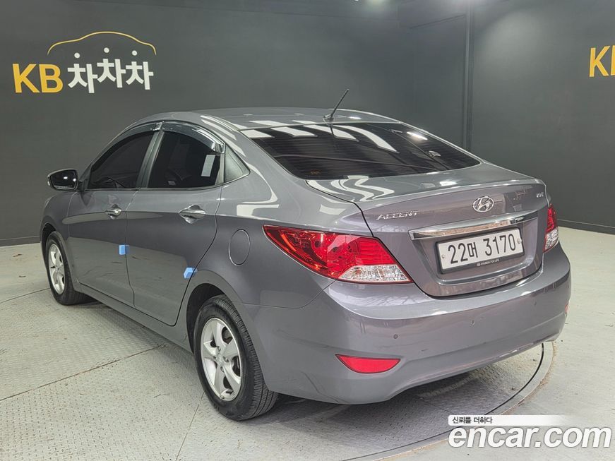 Hyundai Accent 2014