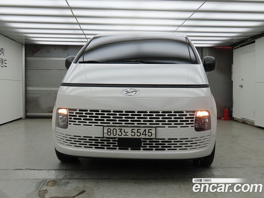 Hyundai Staria 2023