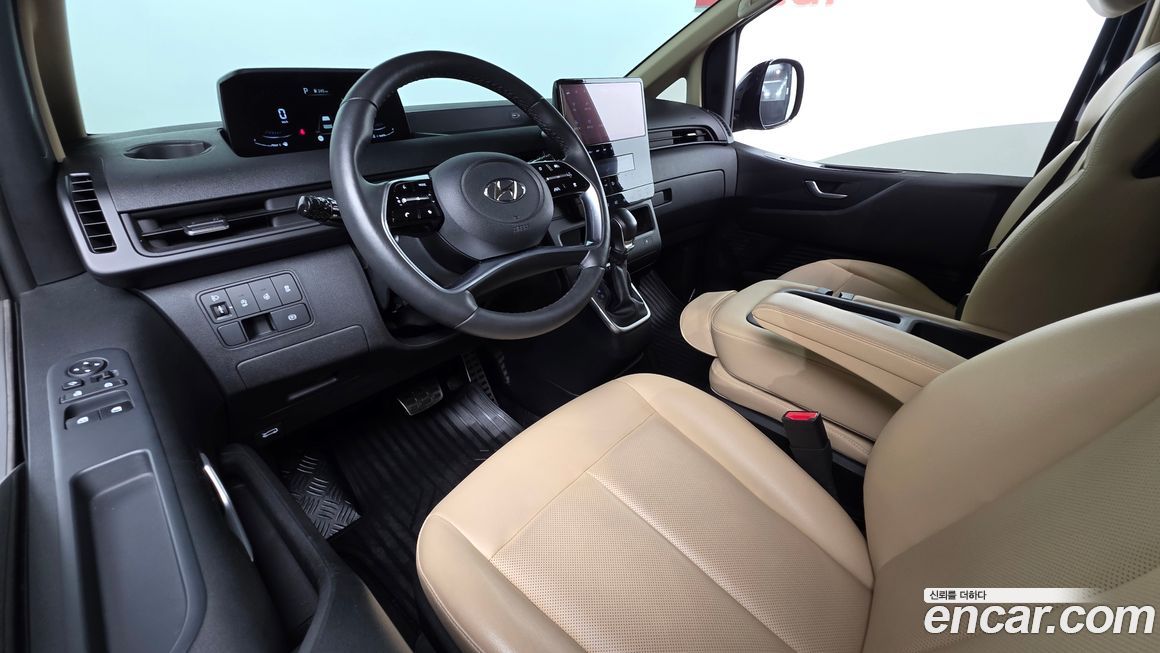 Hyundai Staria 2022