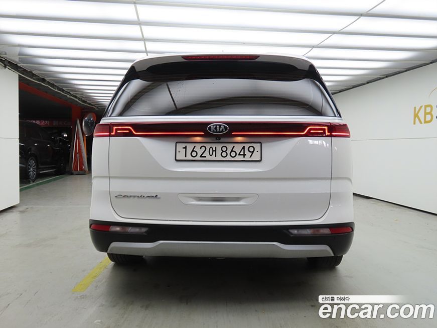 Kia Canival 2021