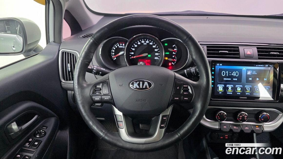 Kia pride 2015