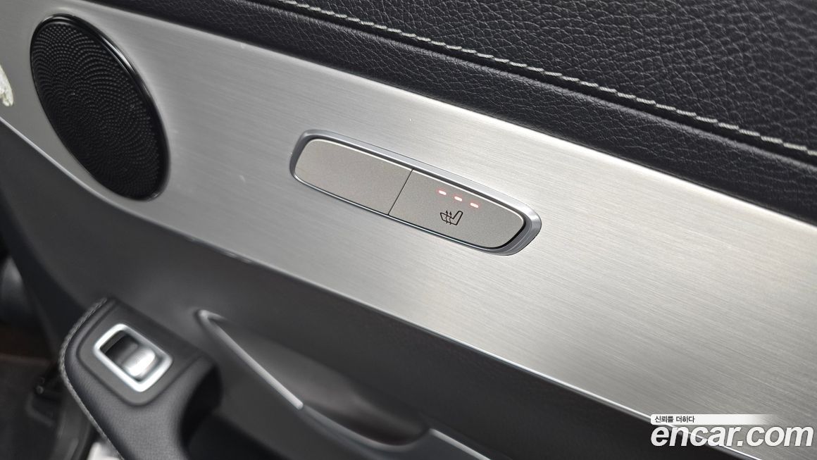 Mercedes-Benz GLC-Class 2021