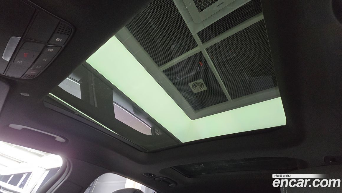 Mercedes-Benz GLC-Class 2021