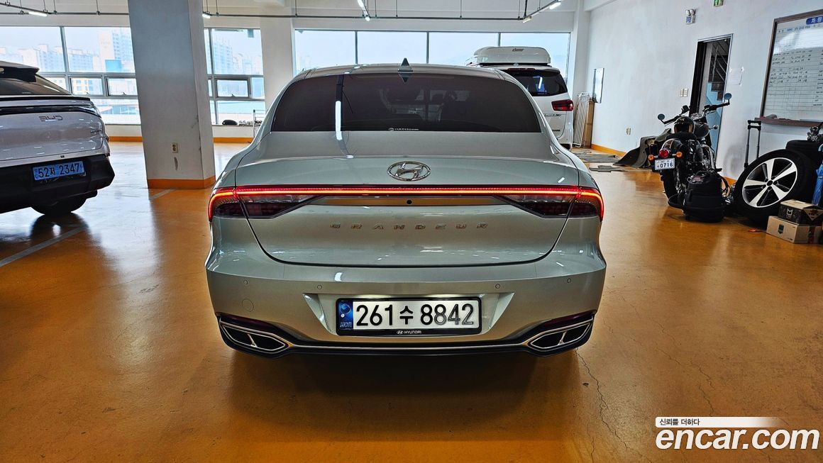 Hyundai Grandeur 2022