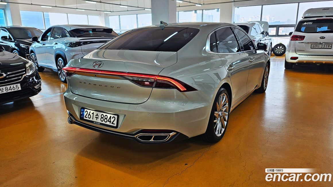 Hyundai Grandeur 2022