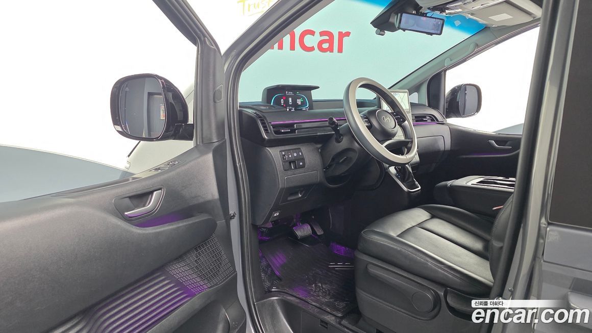 Hyundai Staria 2025