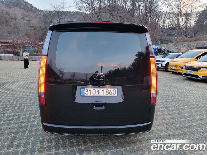 Hyundai Staria 2022