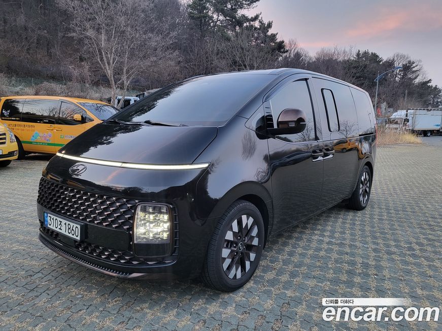Hyundai Staria 2022