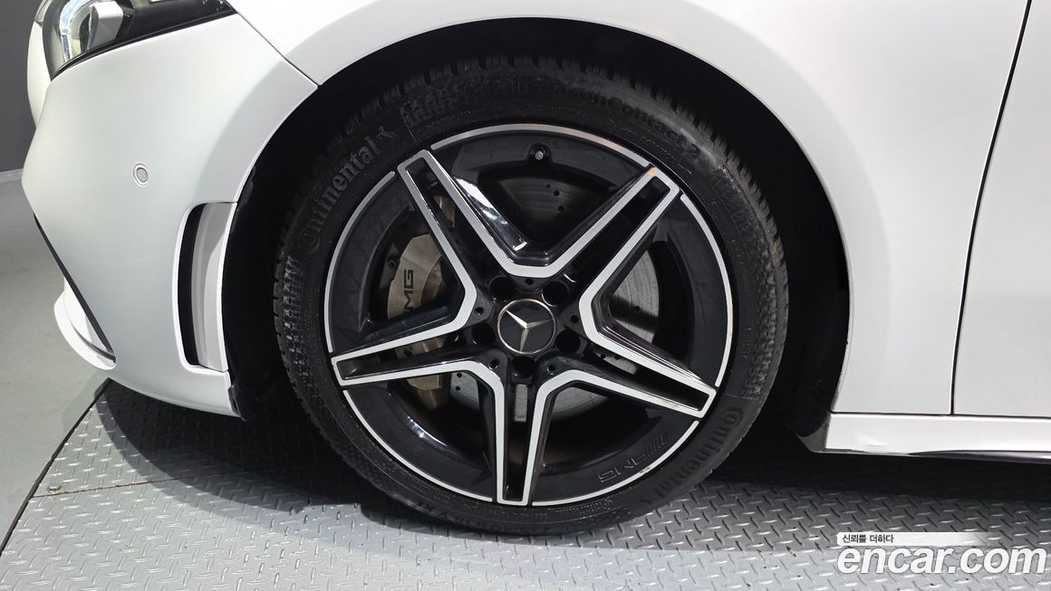 Mercedes-Benz A-Class 2023