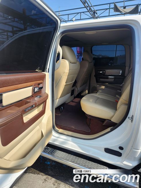 Dodge Ram Pick Up 2014