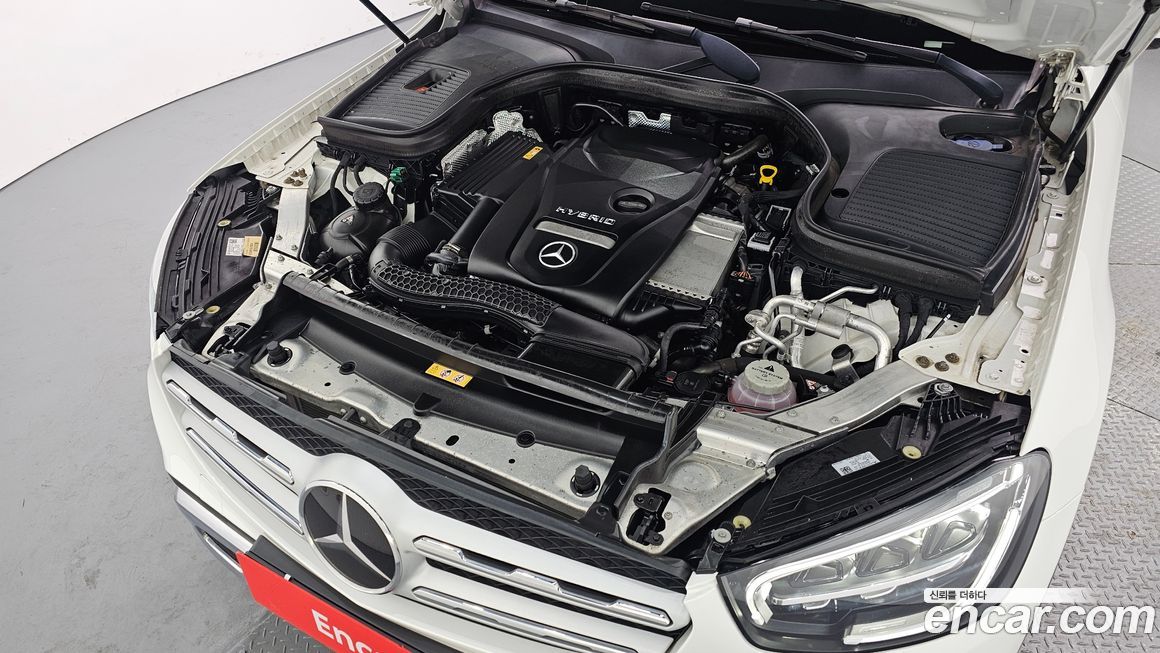 Mercedes-Benz GLC-Class 2021