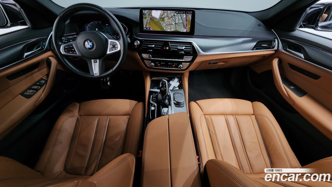 BMW 5-Series 2023