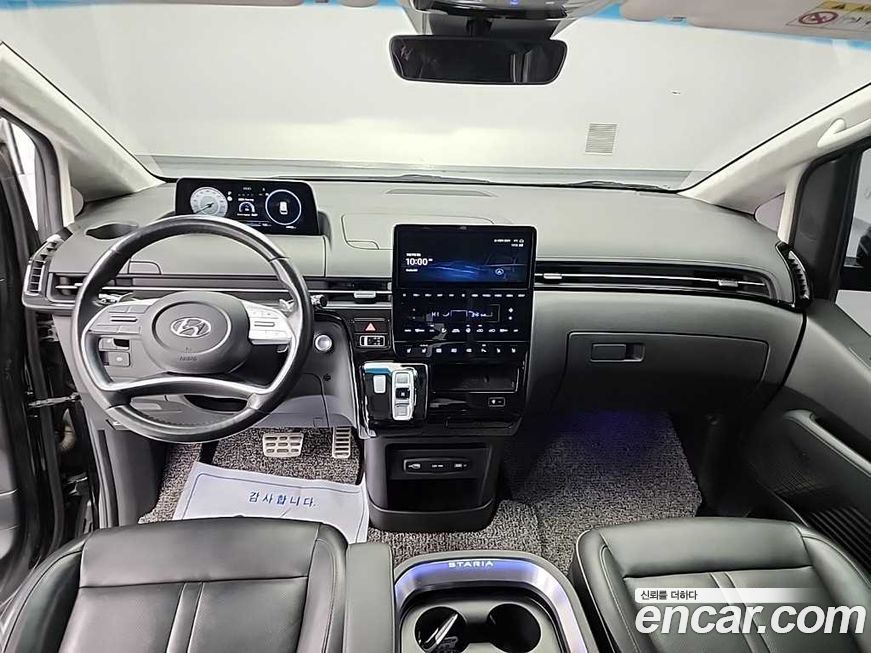 Hyundai Staria 2022