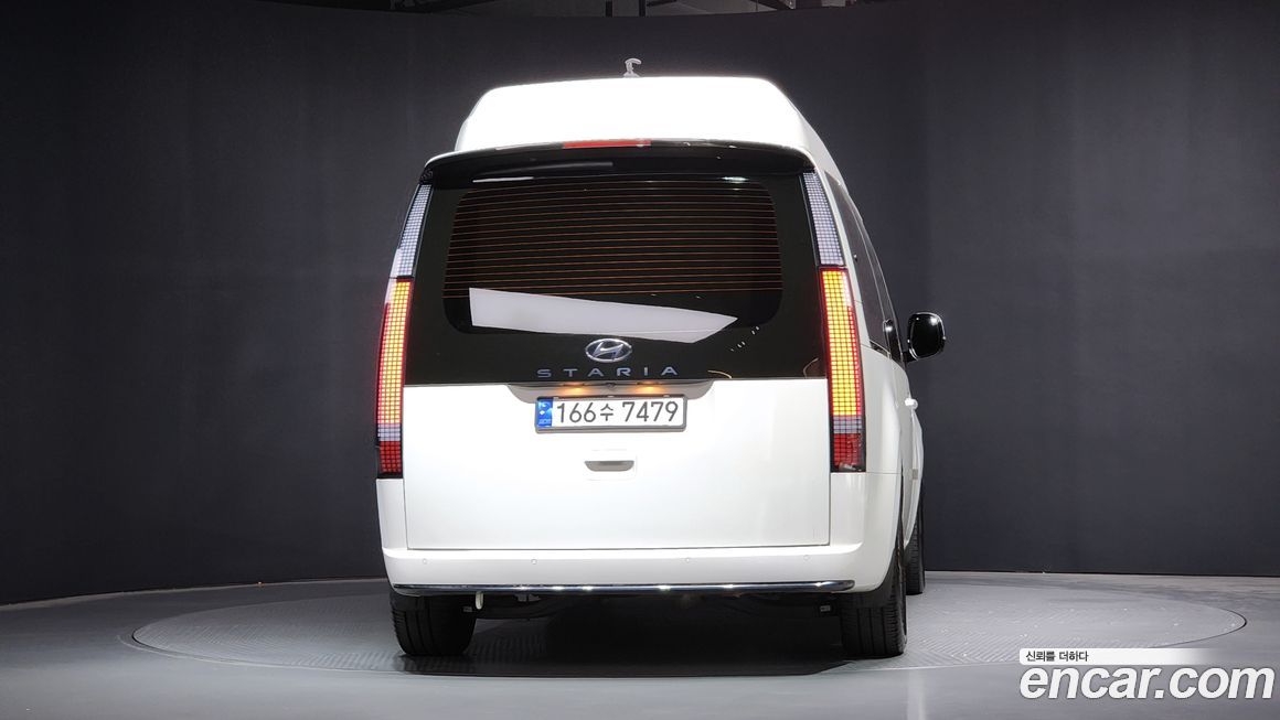 Hyundai Staria 2022