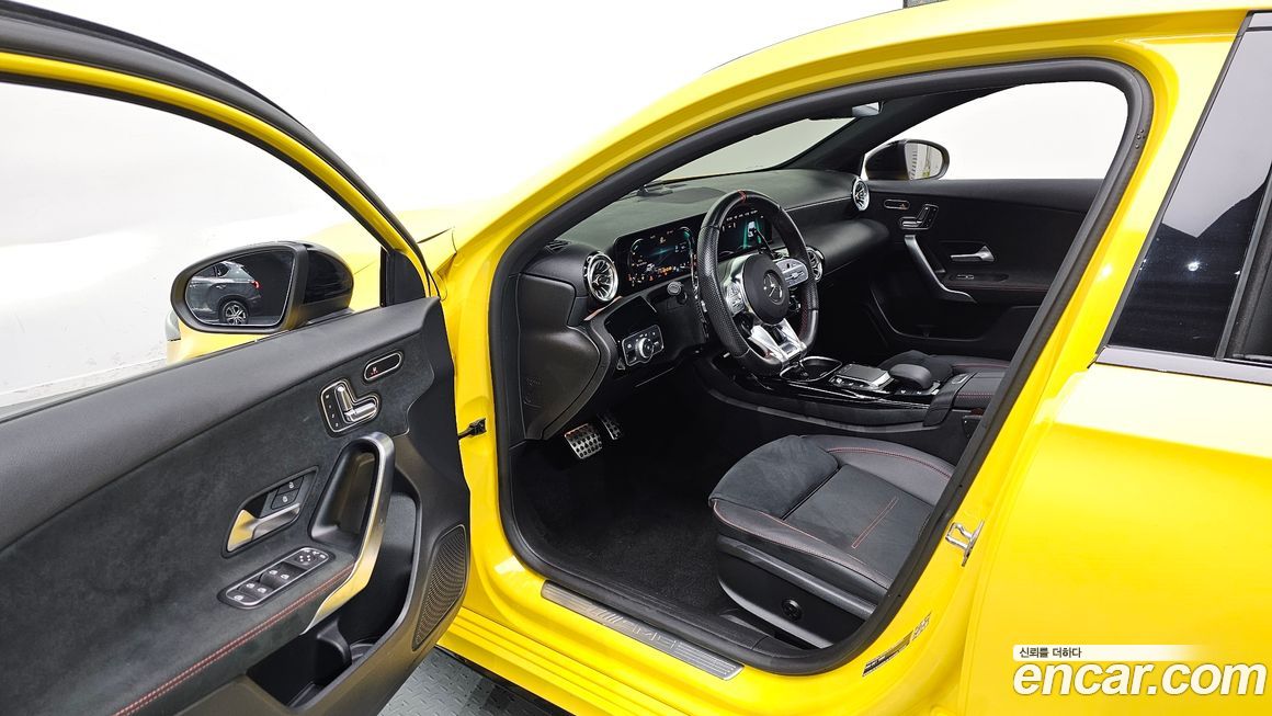 Mercedes-Benz A-Class 2023