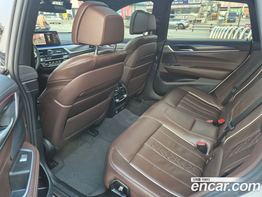 BMW Gran Turismo 2023