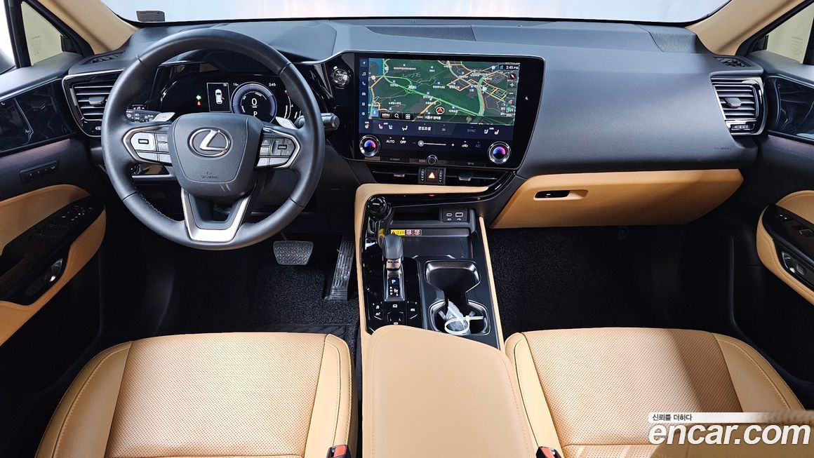 Lexus NX 2025