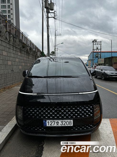 Hyundai Staria 2025
