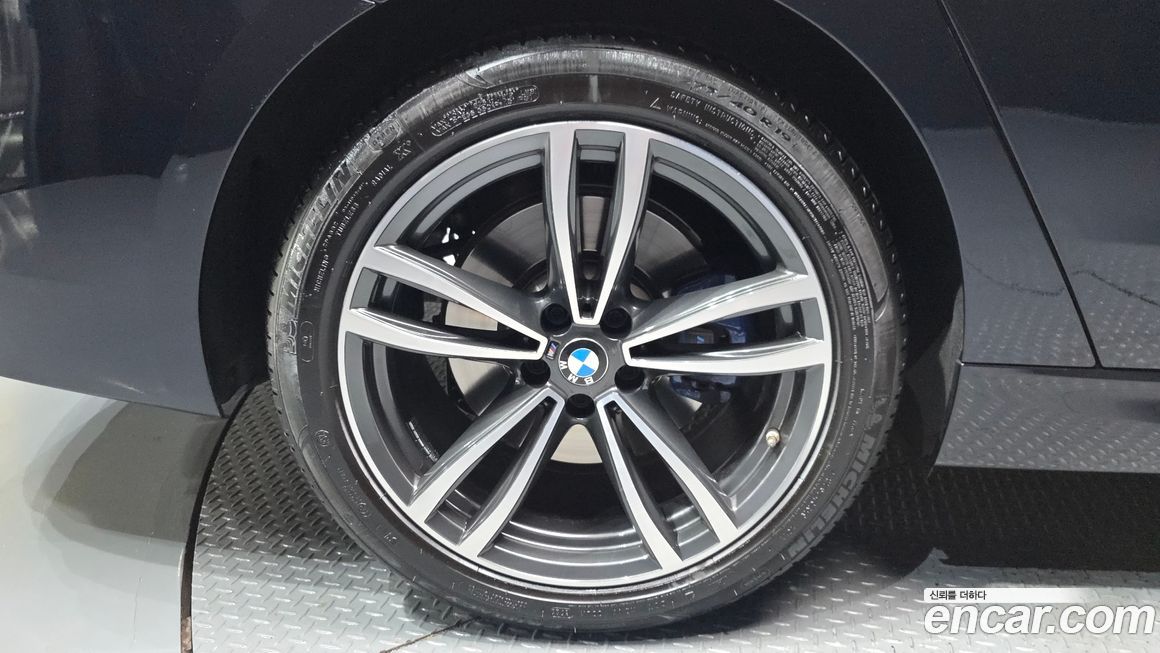 BMW Gran Turismo 2023