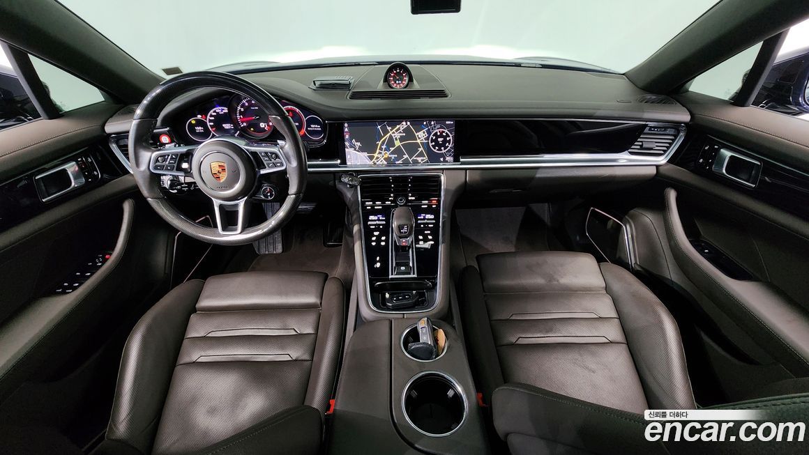 Porsche Panamera 2019