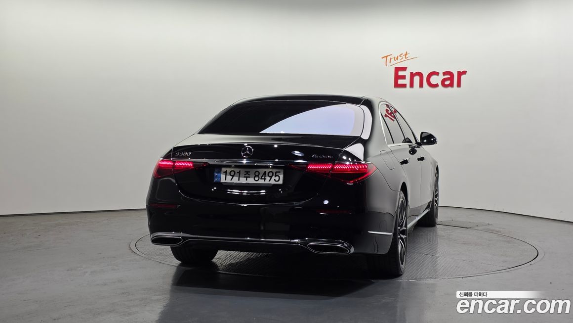 Mercedes-Benz S-Class 2022