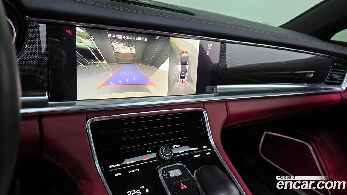 Porsche Panamera 2023