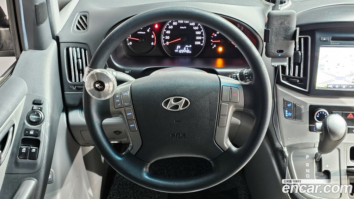 Hyundai Starex 2016